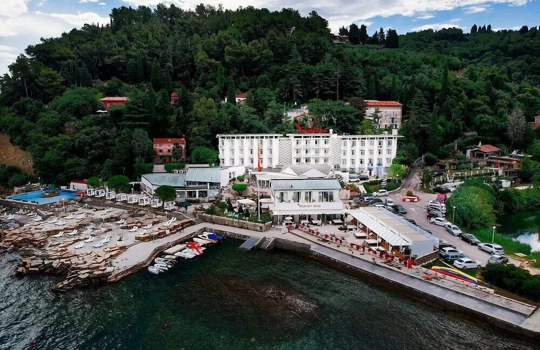 Barbara Piran Beach Hotel-1